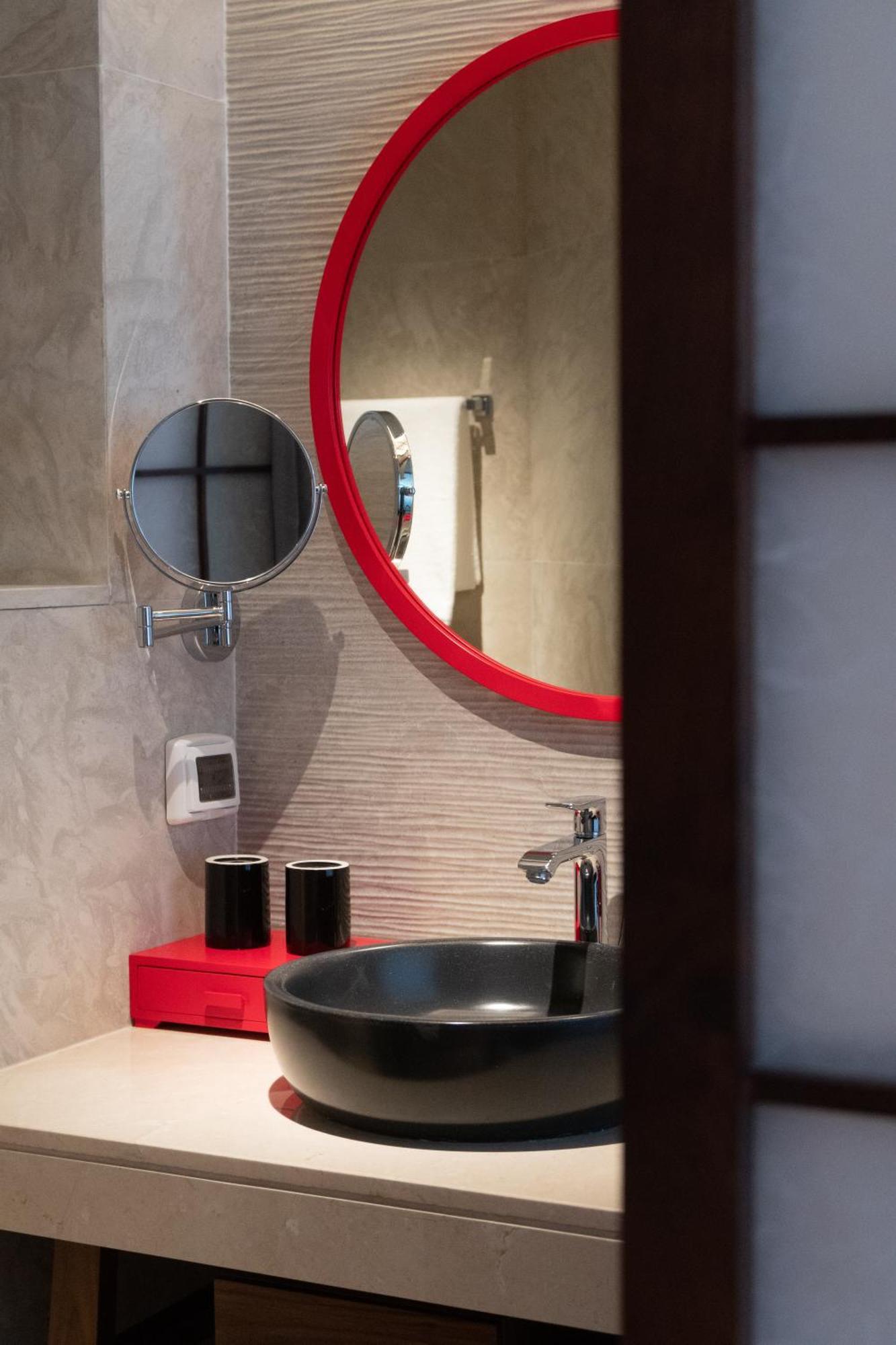 Suzu Saigon - A Boutique Hotel Bandar Ho Chi Minh Luaran gambar